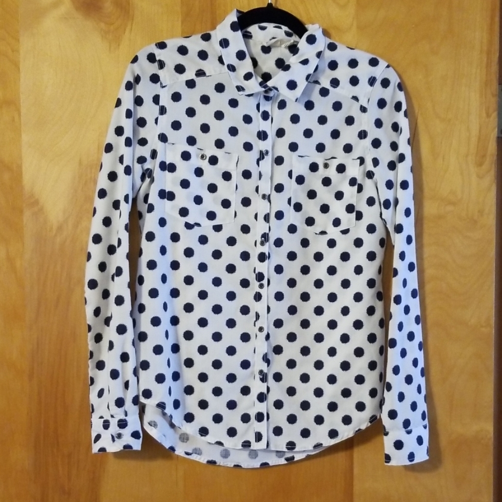 Roxy long sleeve button up top size small -used